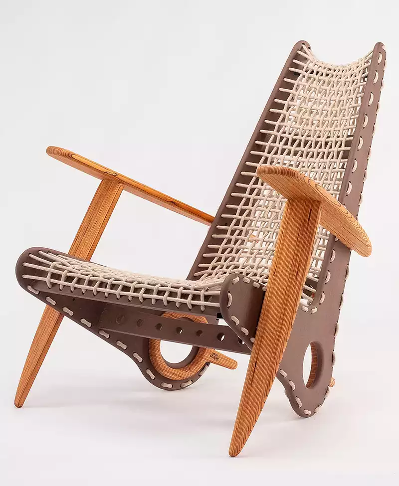 chaise bois par Thierry Marc