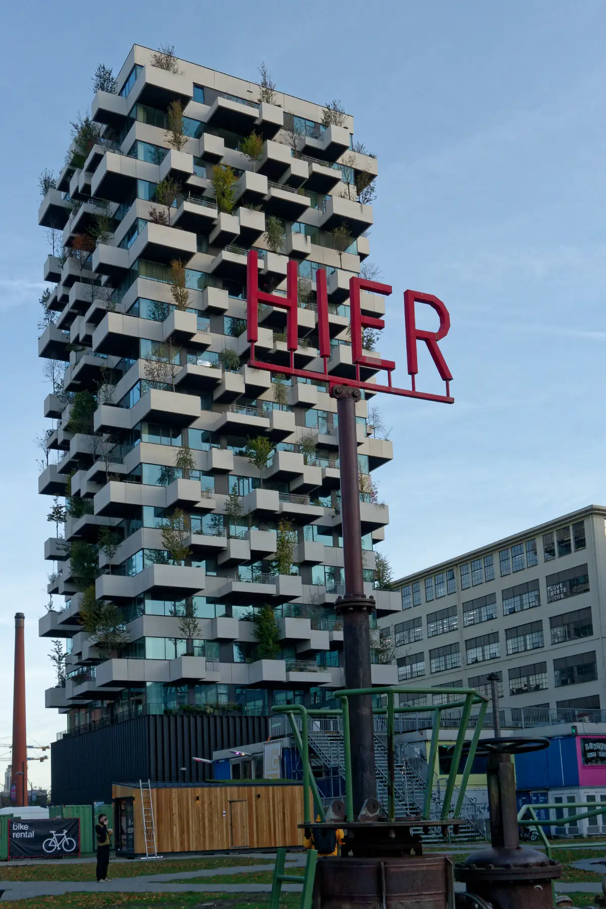 Tour la forêt verticale