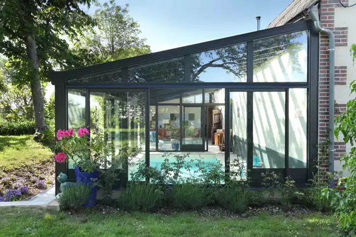 Véranda au cœur de la verdure